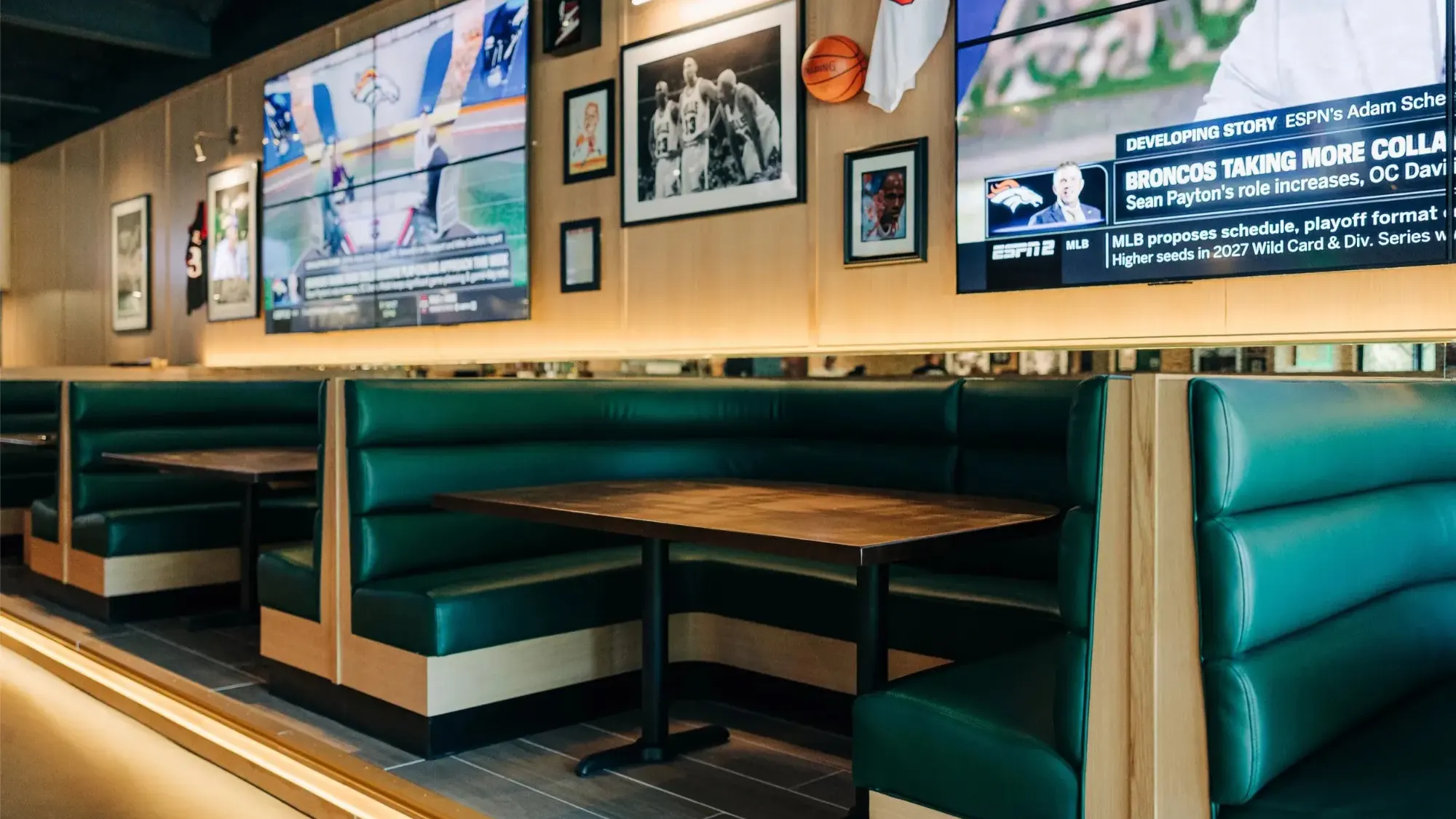Booths and tables at Bookies Sports and Rec